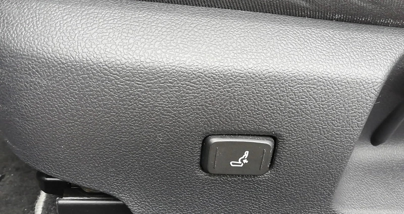 Toyota Corolla cena 99800 przebieg: 66000, rok produkcji 2022 z Kłodzko małe 326